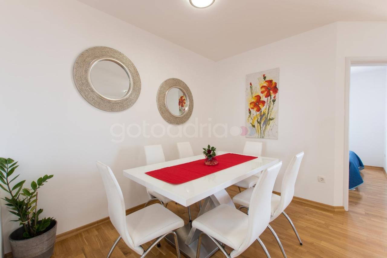 Sea View Apartments Dammi With Free Parking 마카르스카 외부 사진