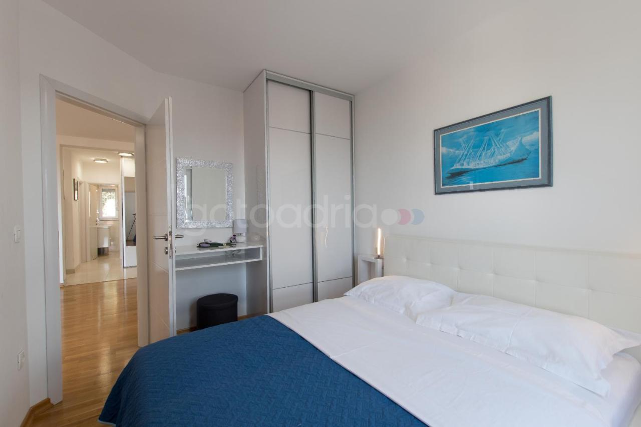 Sea View Apartments Dammi With Free Parking 마카르스카 외부 사진