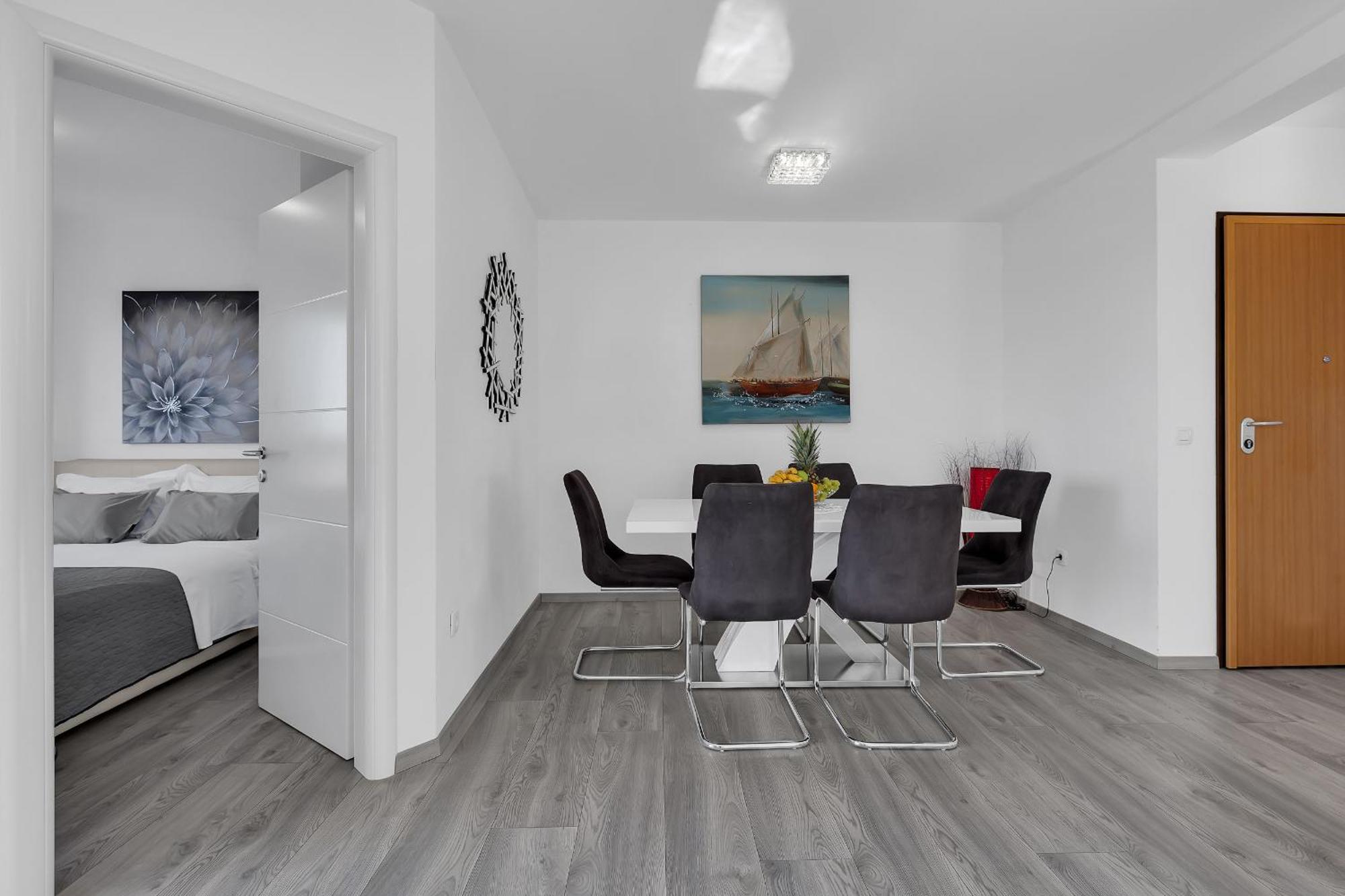 Sea View Apartments Dammi With Free Parking 마카르스카 외부 사진