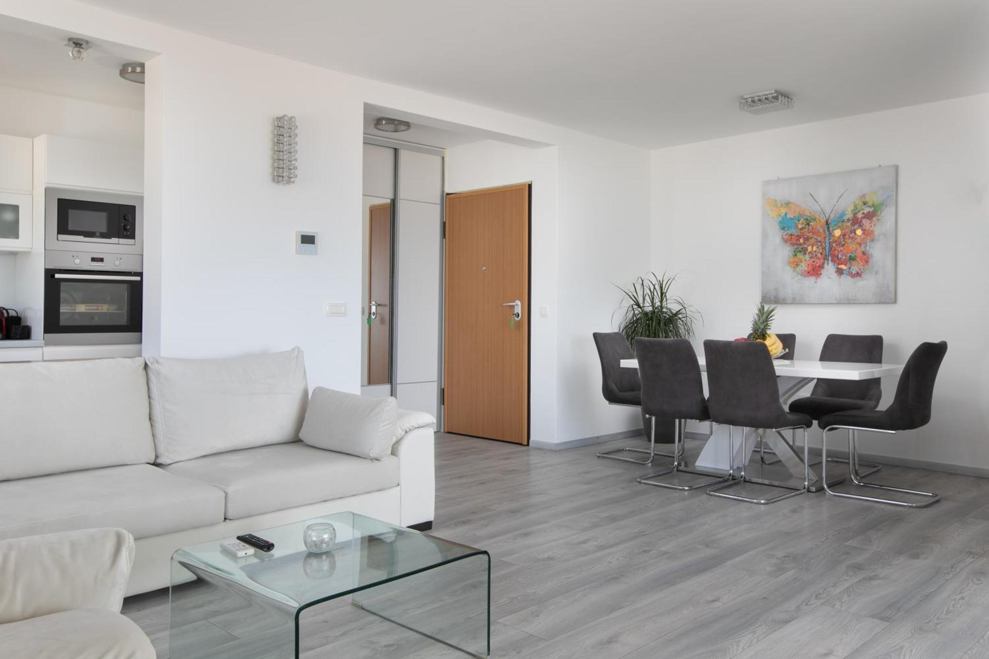 Sea View Apartments Dammi With Free Parking 마카르스카 외부 사진
